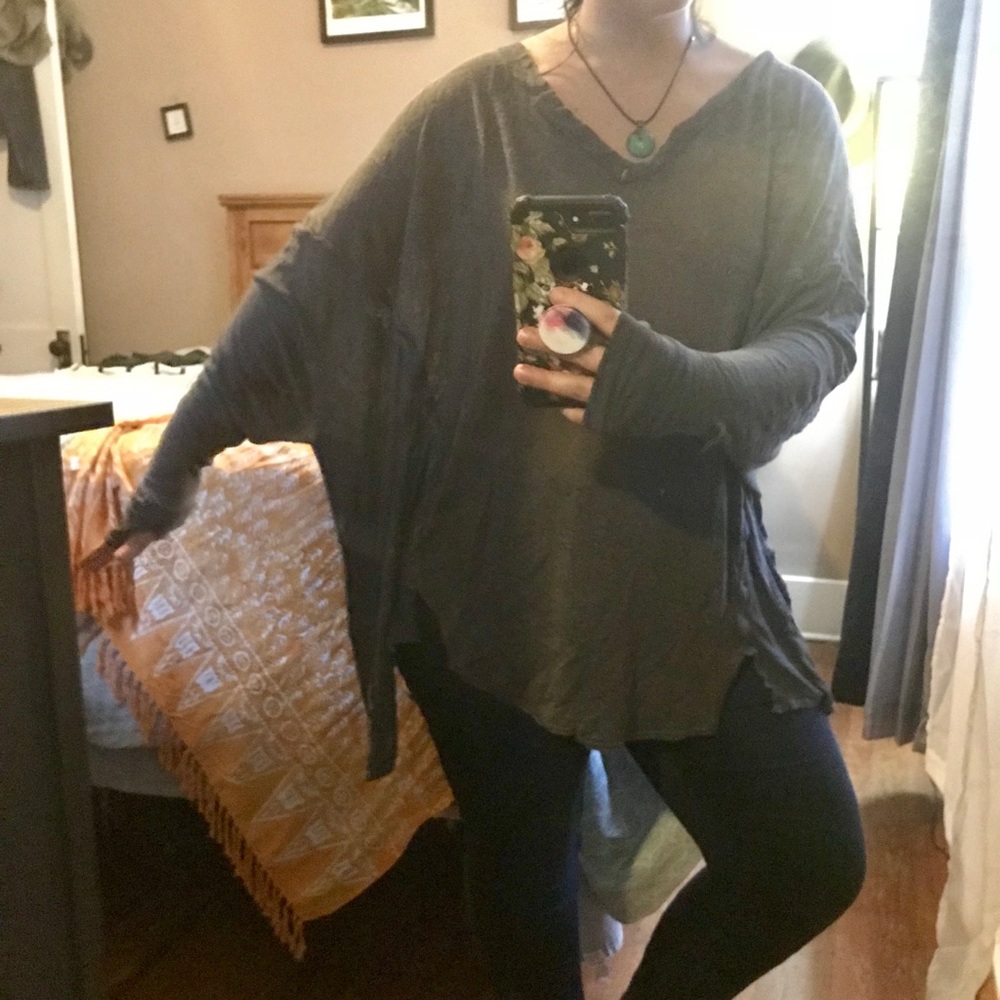 Free people bat wing gray shirt